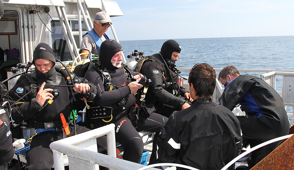 Divers prepare to visit Helgoland site